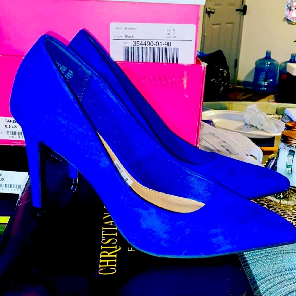 Royal blue pumps